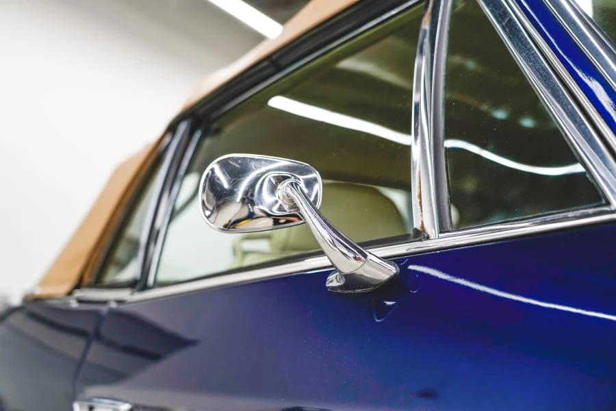 1976 Jensen Interceptor - Image 13 of 31