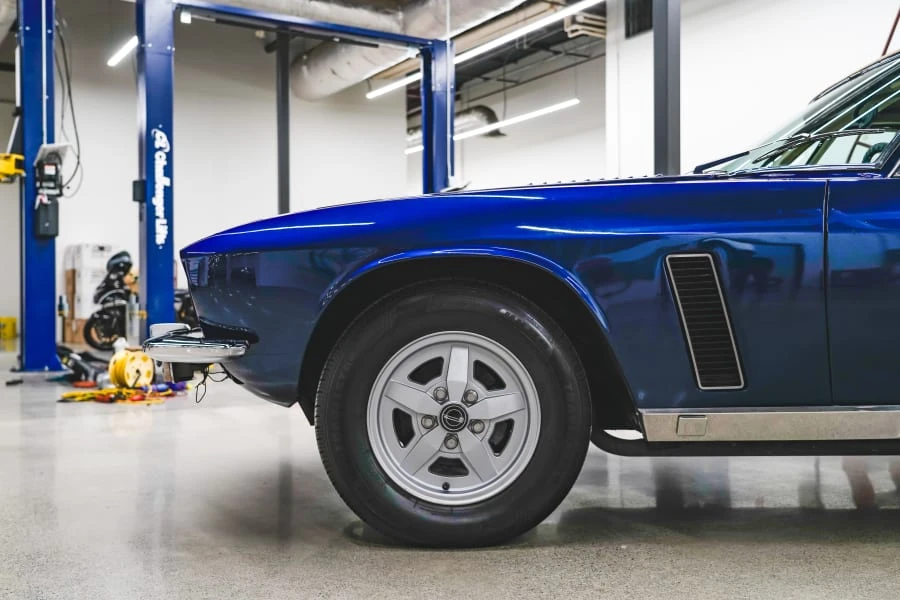 1976 Jensen Interceptor - Image 7 of 31