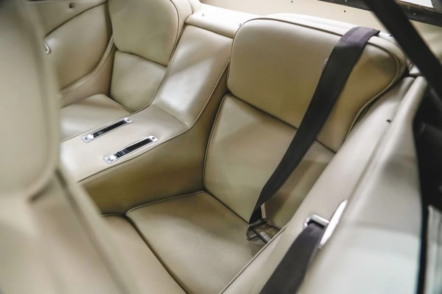 1976 Jensen Interceptor - Image 25 of 31