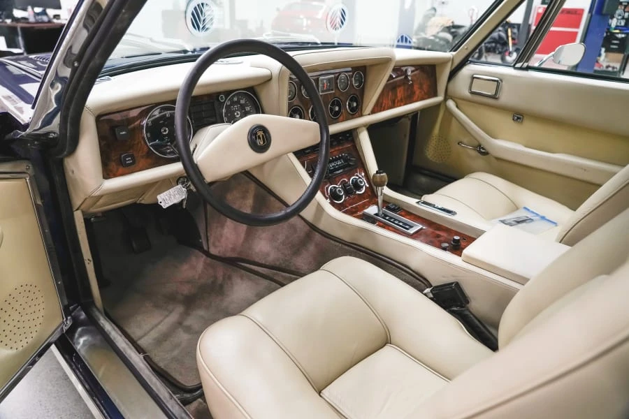 1976 Jensen Interceptor - Image 23 of 31