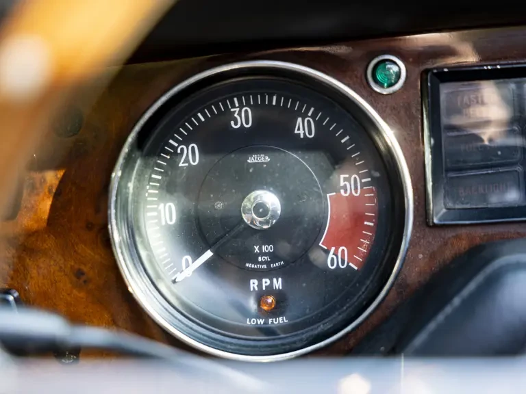 1976 Jensen Interceptor - Image 14 of 31
