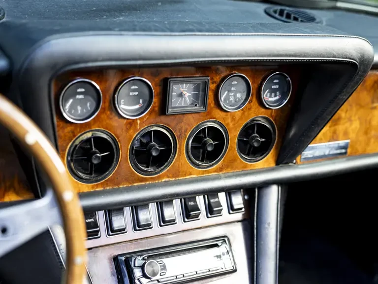 1976 Jensen Interceptor - Image 16 of 31
