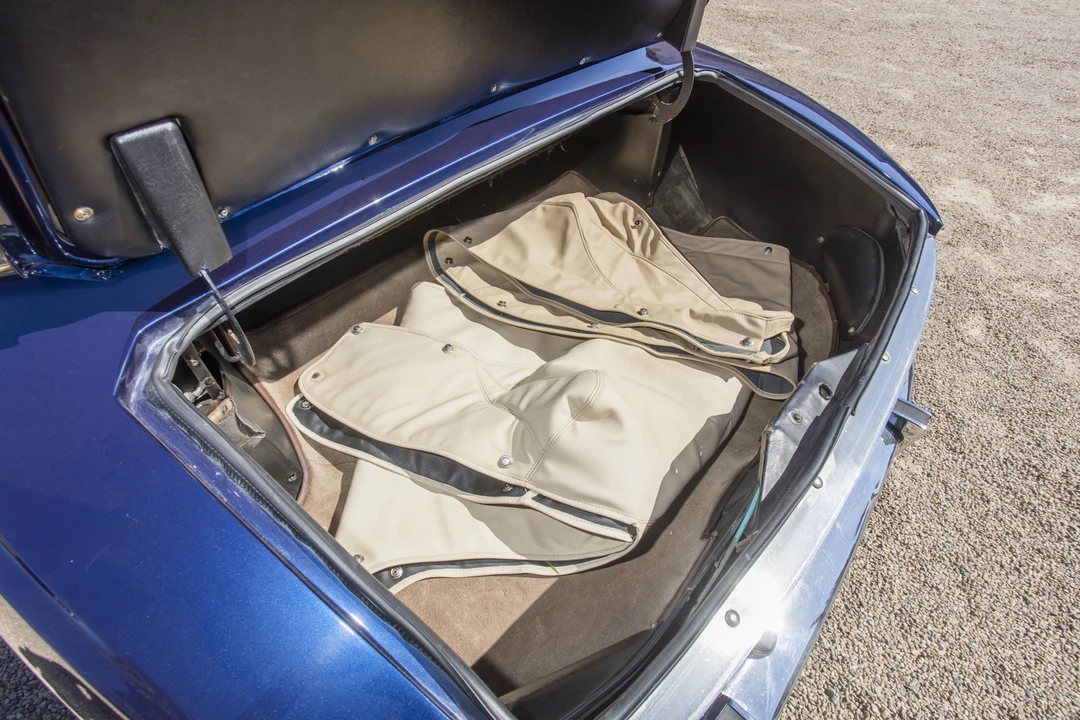 1976 Jensen Interceptor - Image 2 of 31