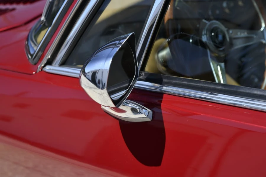 1976 Jensen Interceptor - Image 14 of 31