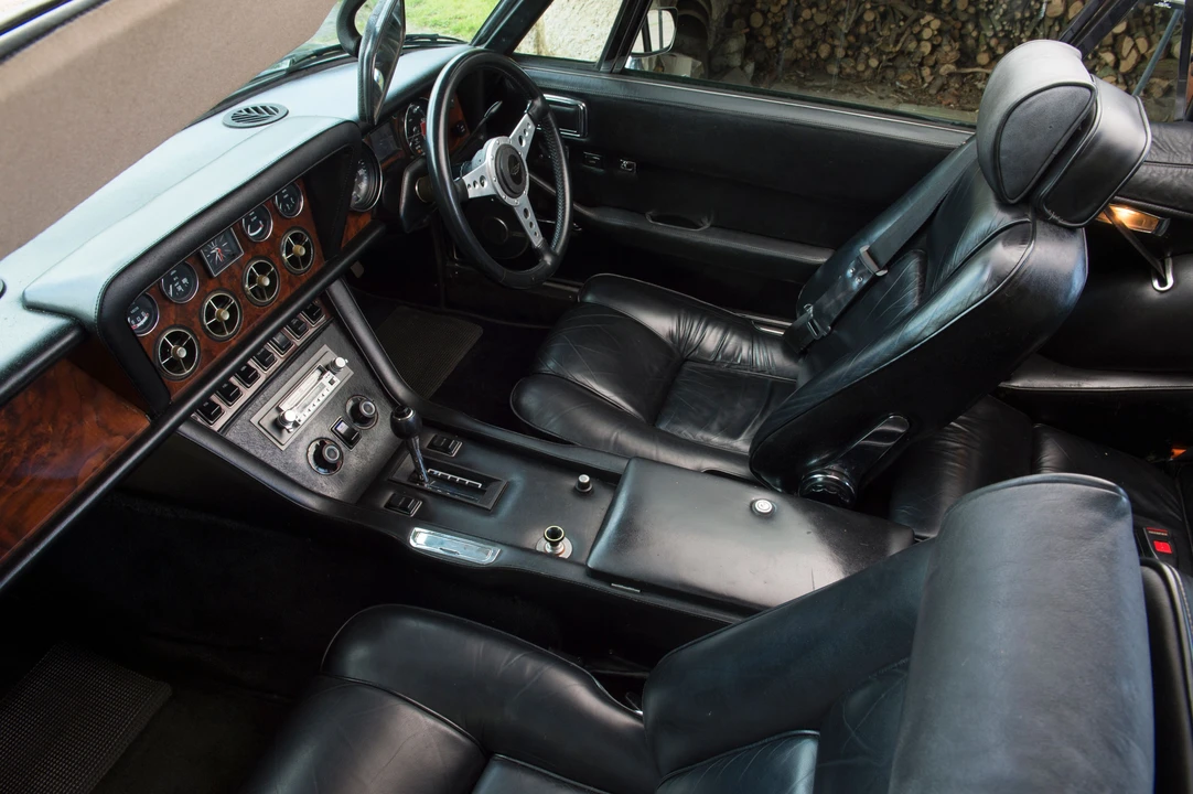 1976 Jensen Interceptor - Image 18 of 25