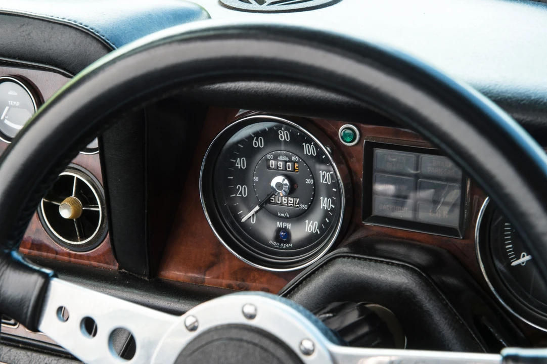 1976 Jensen Interceptor - Image 21 of 25