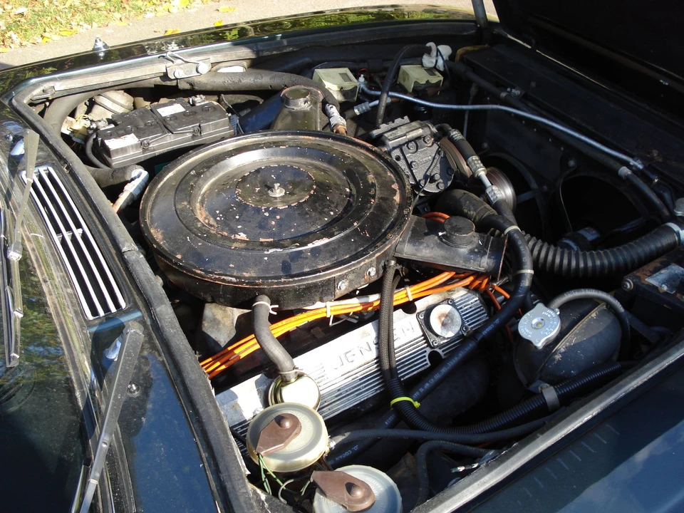 1976 Jensen Interceptor - Image 3 of 8