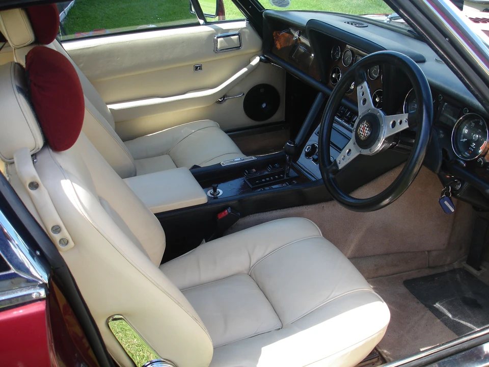 1976 Jensen Interceptor - Image 2 of 7