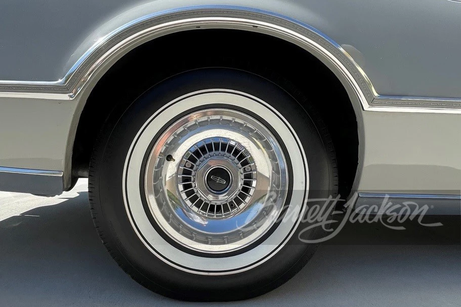 1976 Lincoln Continental Mark IV - Image 8 of 9