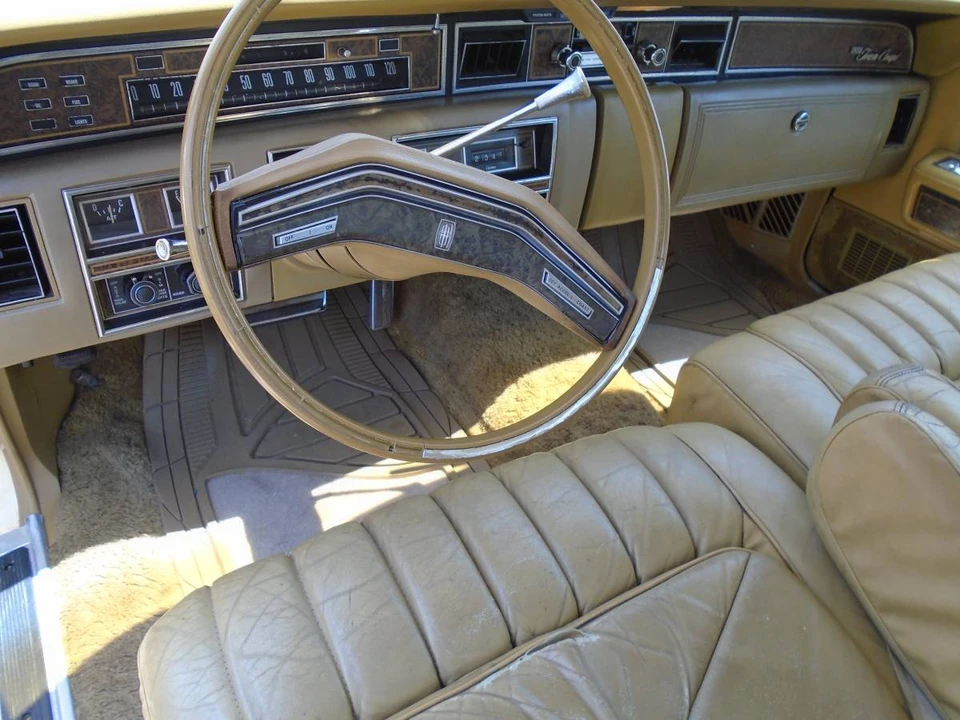 1976 Lincoln Continental 5th Gen - Image 13 of 24