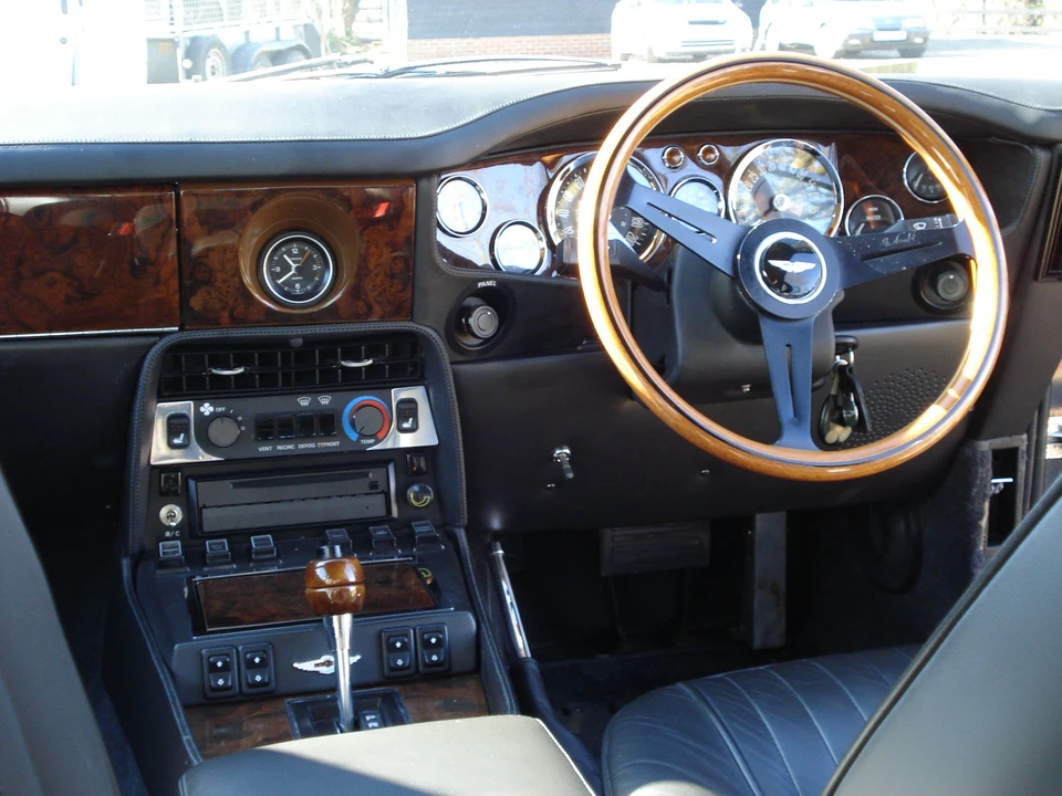 1976 Lagonda - Image 13 of 17