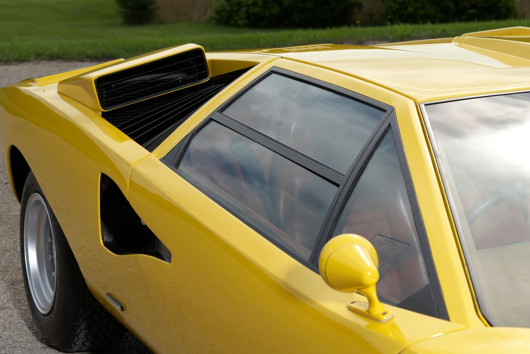 1976 Lamborghini Countach LP400 - Image 2 of 31