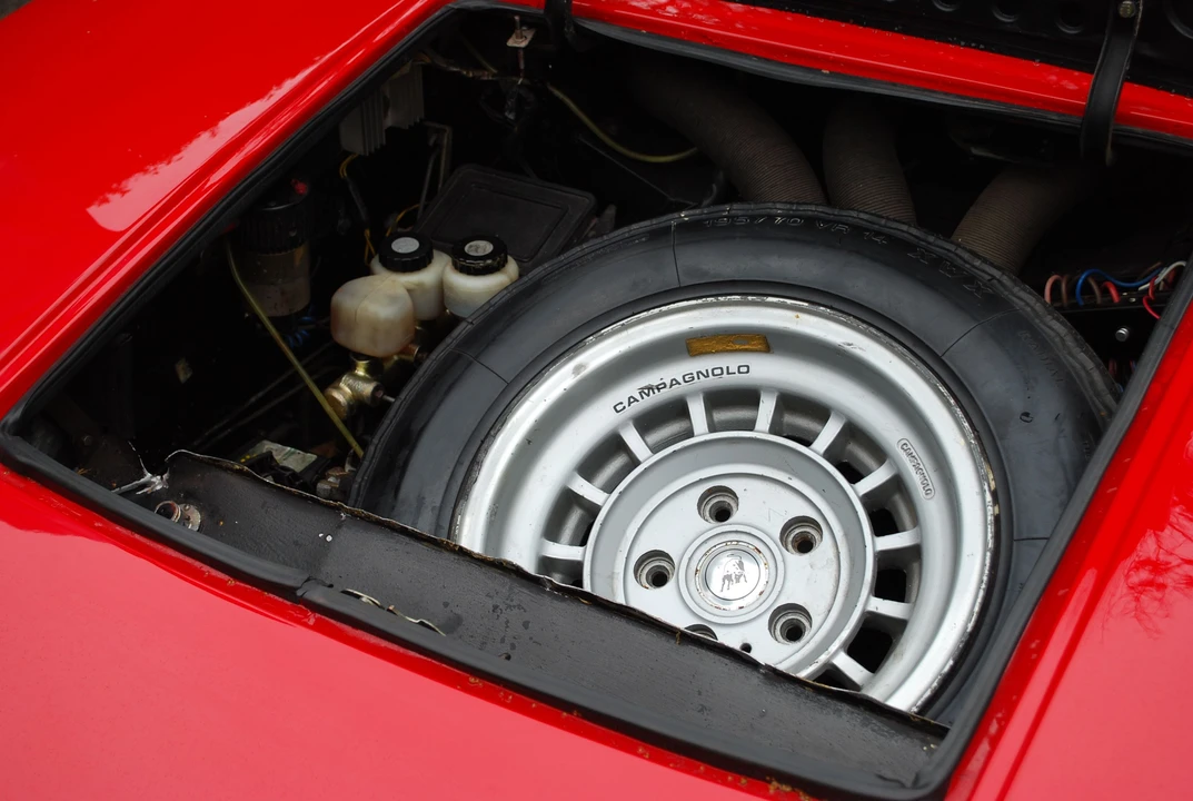 1976 Lamborghini Urraco P300 - Image 3 of 8