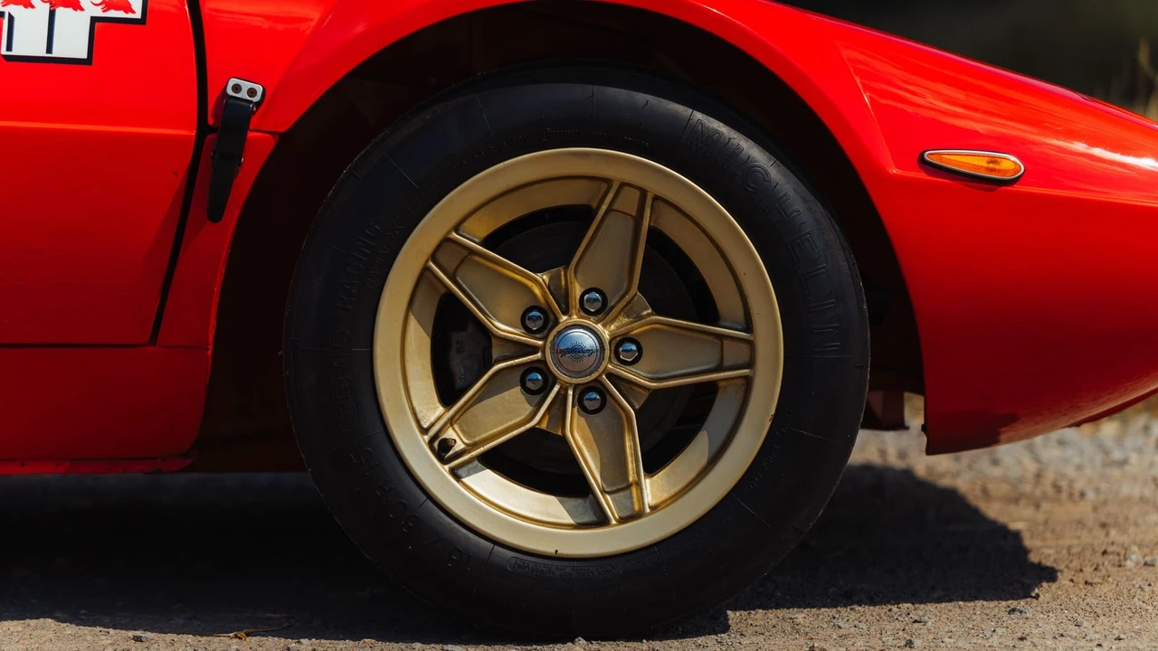 Lancia Delta 1st Gen - Image 31 of 31