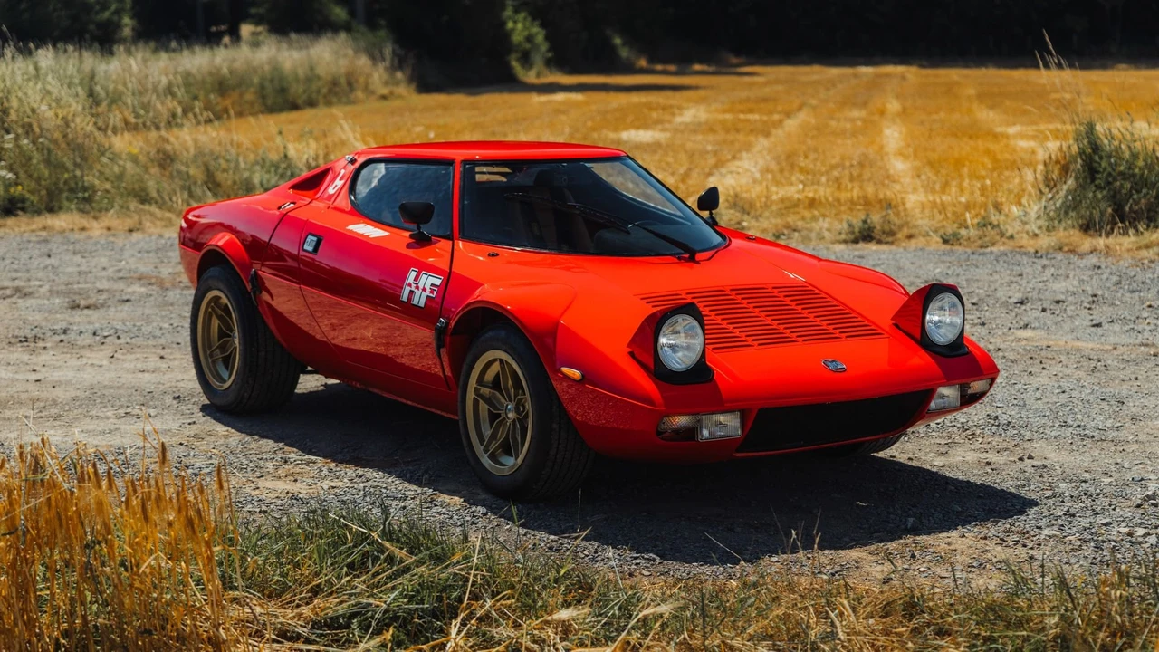 Lancia Delta 1st Gen - Image 15 of 31