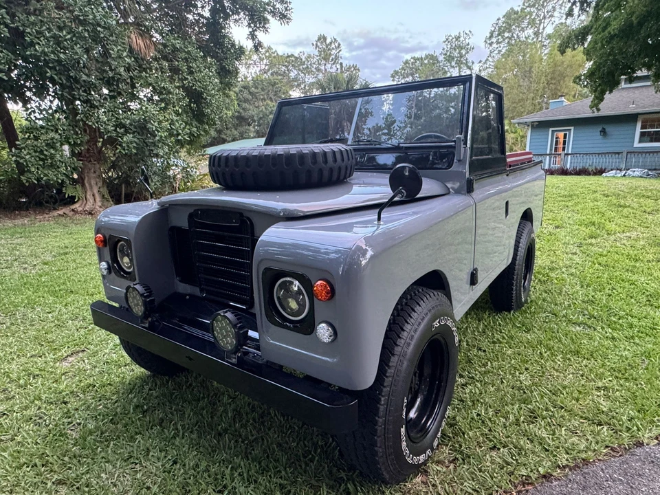 1976 Land Rover Series III 88 - Image 9 of 31