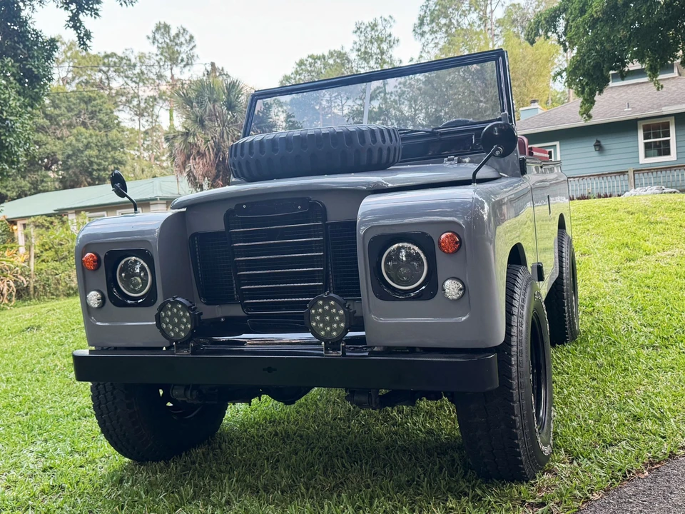1976 Land Rover Series III 88 - Image 11 of 31