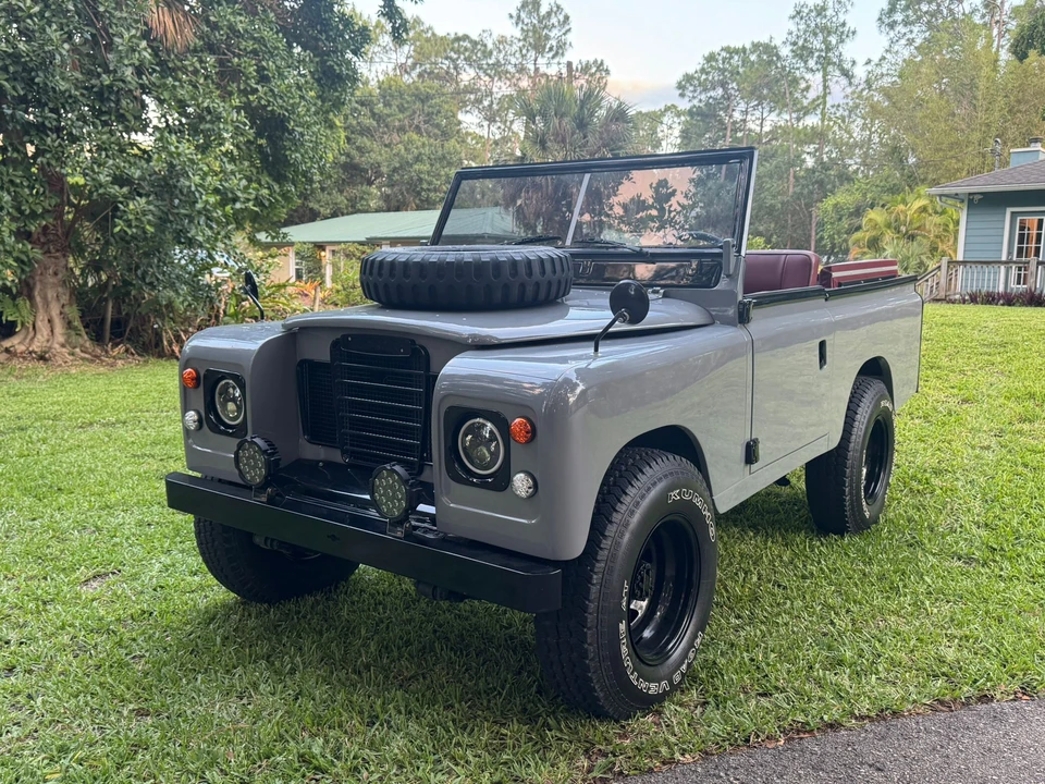 1976 Land Rover Series III 88 - Image 10 of 31