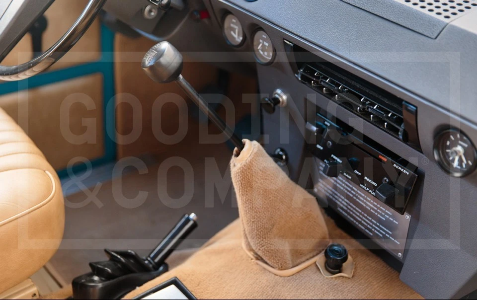 1976 Land Rover Range Rover Classic - Image 9 of 16