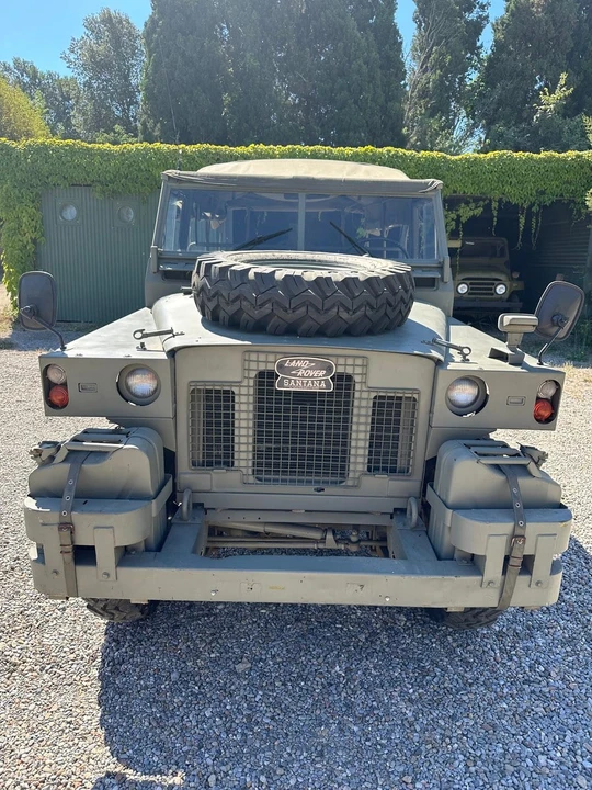 1976 Land Rover Series III 109 - Image 3 of 30