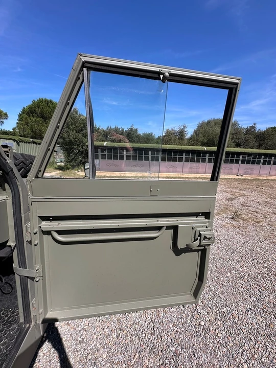 1976 Land Rover Series III 109 - Image 23 of 30