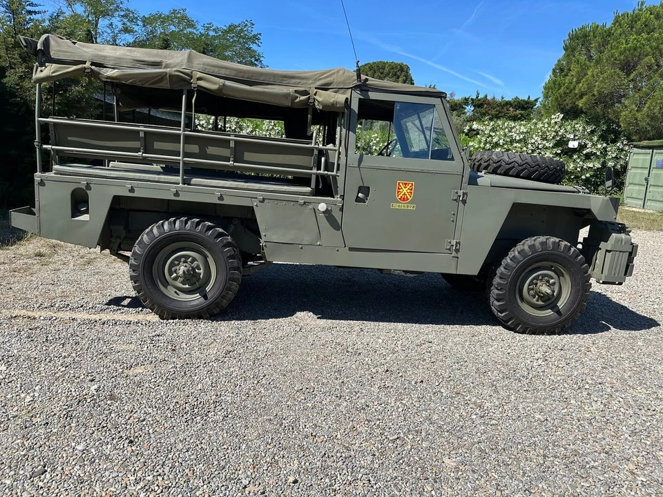 1976 Land Rover Series III 109 - Image 14 of 30