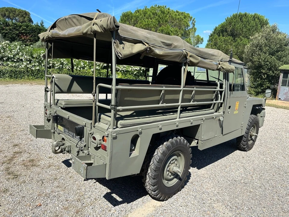 1976 Land Rover Series III 109 - Image 12 of 30