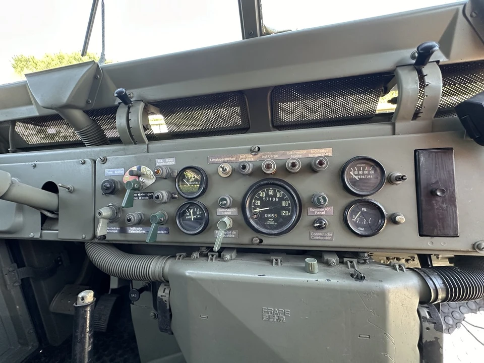 1976 Land Rover Series III 109 - Image 27 of 30