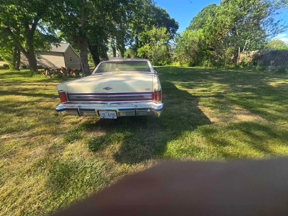 1976 Lincoln Continental 5th Gen - Image 2 of 3