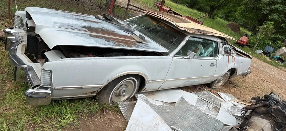 1976 Lincoln Continental 5th Gen - Image 2 of 4