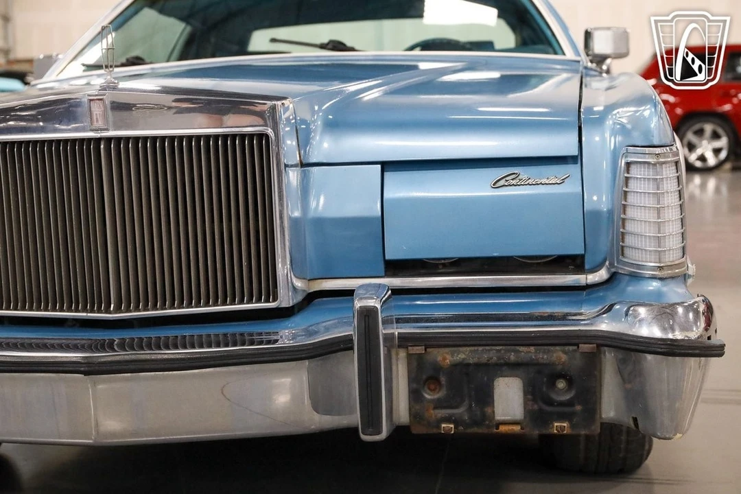 1976 Lincoln Continental 5th Gen - Image 10 of 12