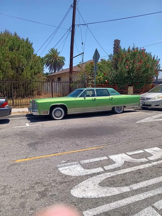 1976 Lincoln Continental 5th Gen - Image 4 of 20