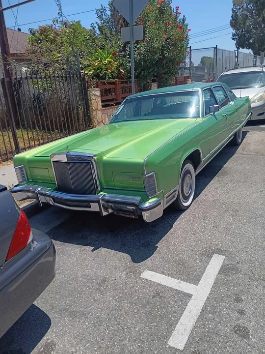 1976 Lincoln Continental 5th Gen - Image 5 of 20