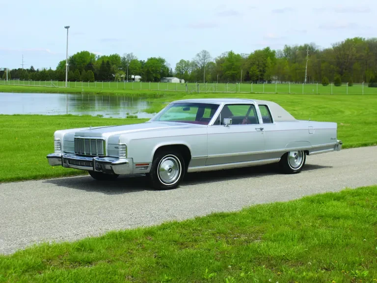 1976 Lincoln Continental 5th Gen - Image 2 of 2