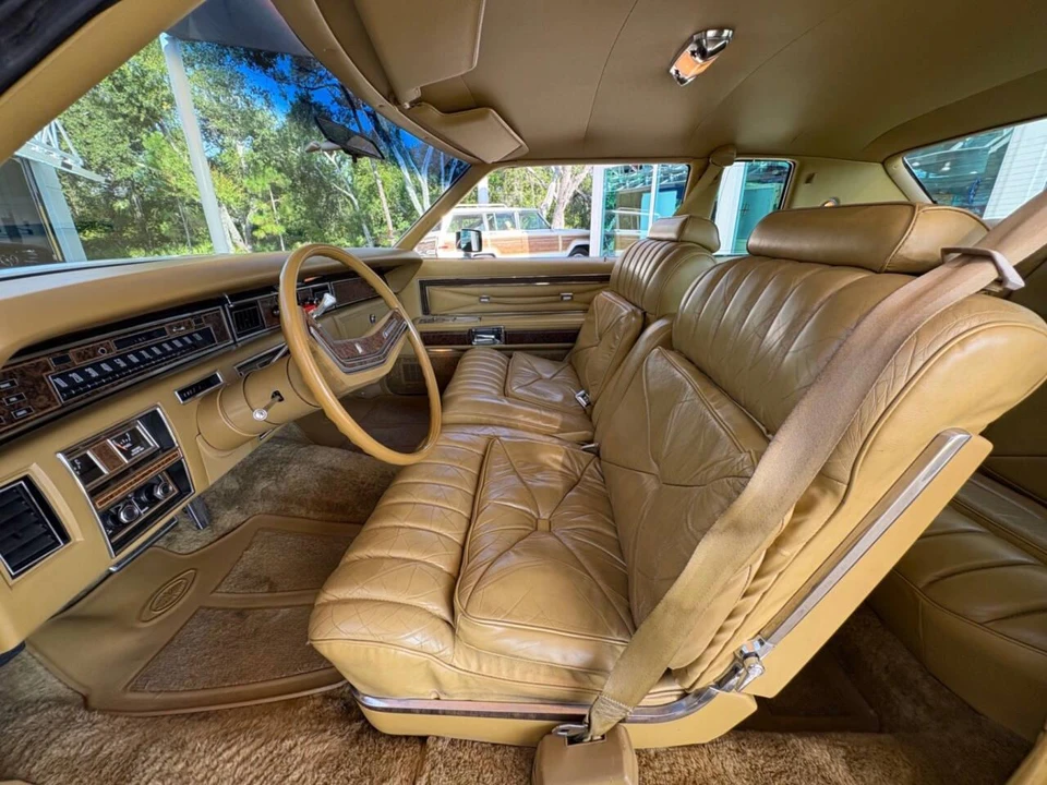 1976 Lincoln Continental 5th Gen - Image 25 of 31