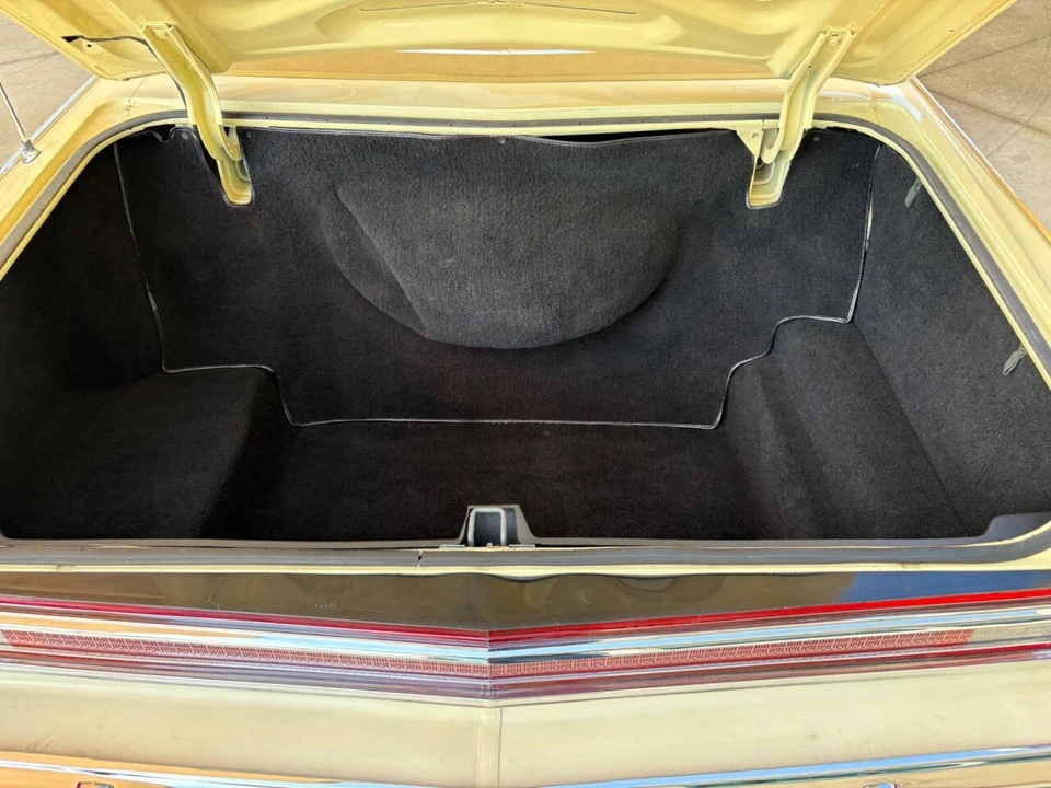 1976 Lincoln Continental 5th Gen - Image 9 of 21