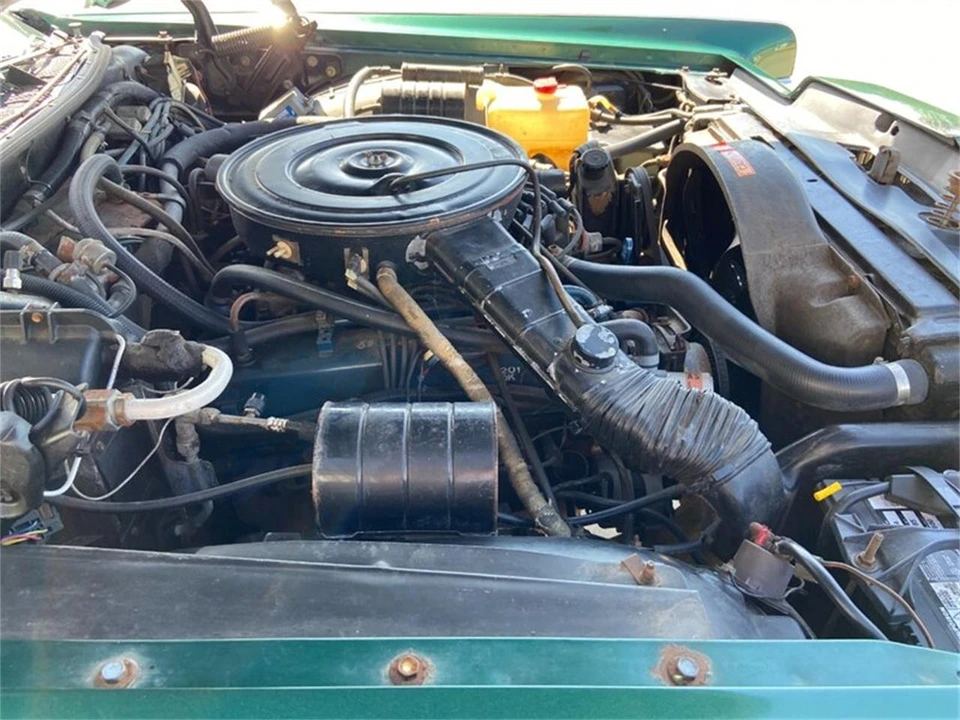 1976 Lincoln Continental 5th Gen - Image 26 of 31