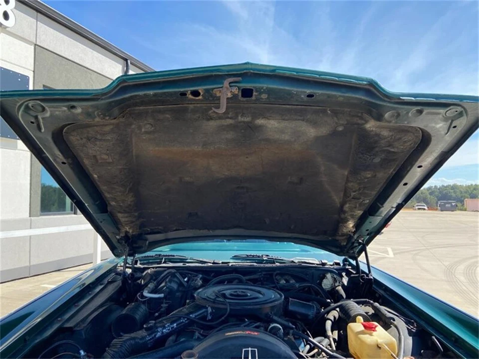 1976 Lincoln Continental 5th Gen - Image 24 of 31