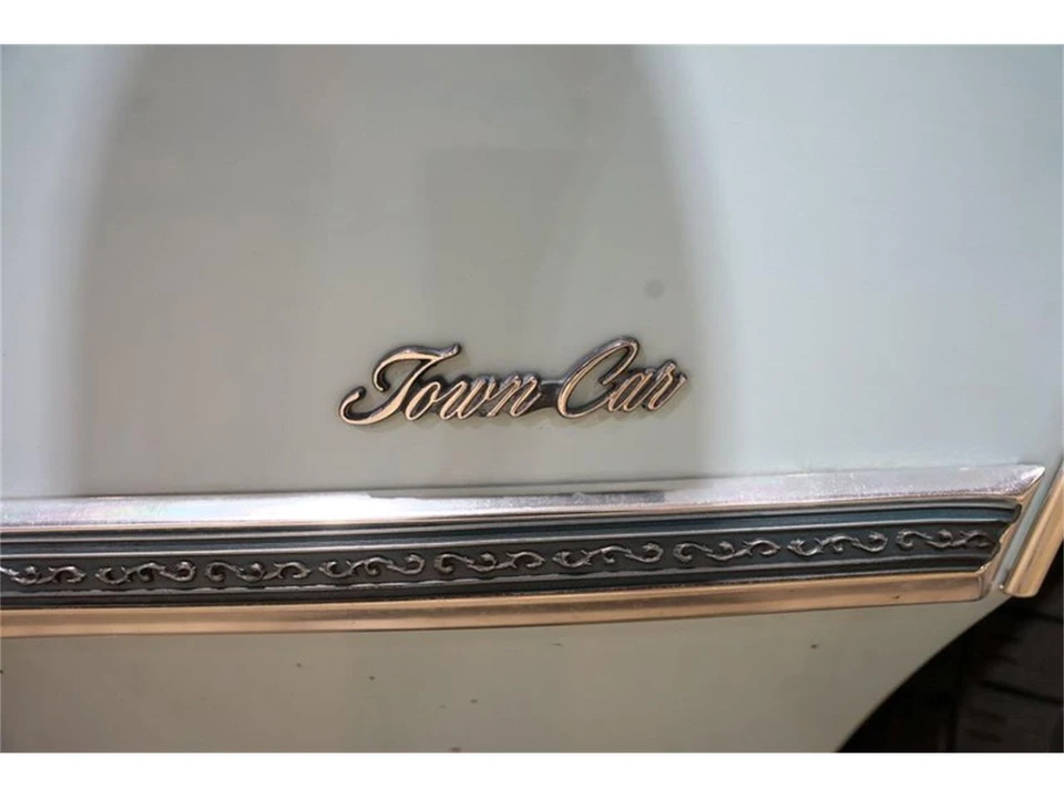 1976 Lincoln Continental 5th Gen - Image 27 of 31