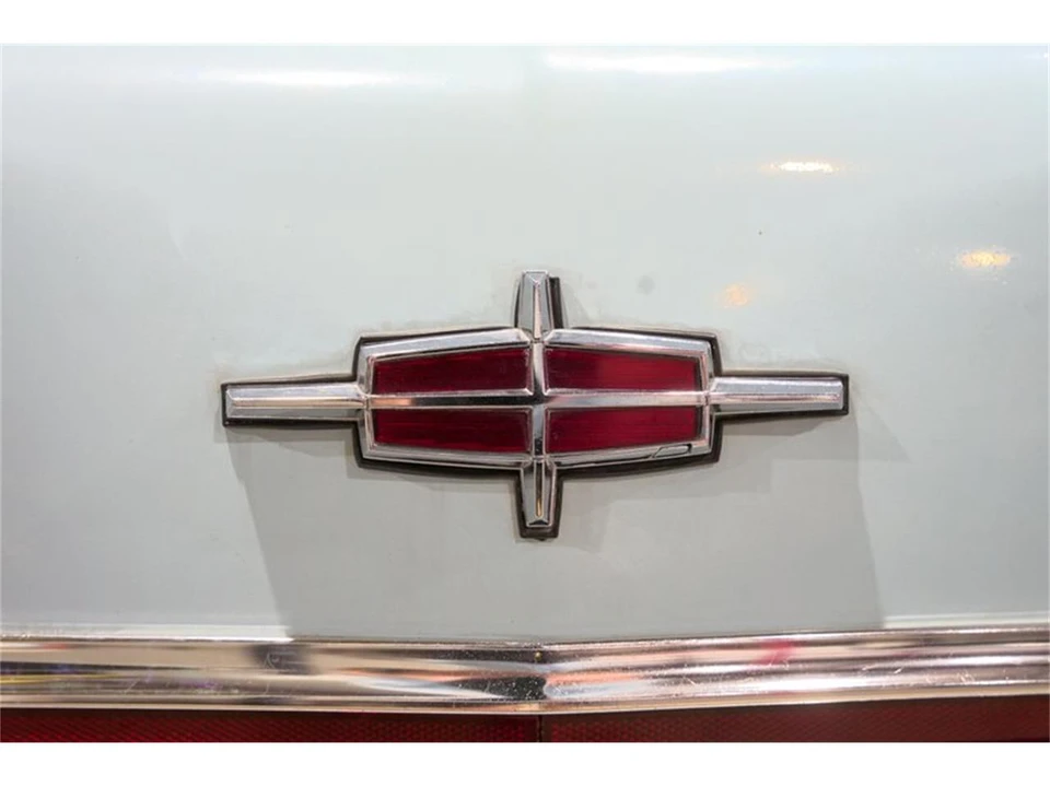 1976 Lincoln Continental 5th Gen - Image 24 of 31