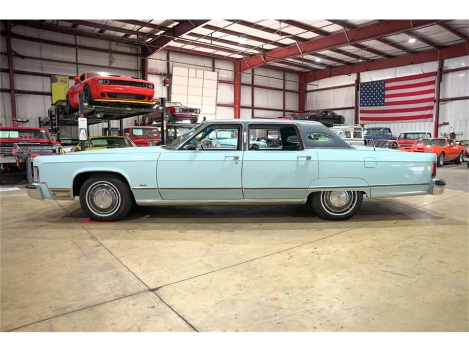 1976 Lincoln Continental 5th Gen - Image 4 of 31