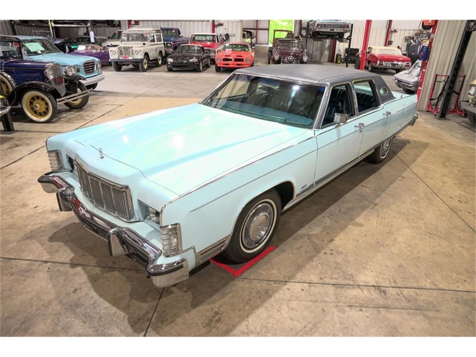 1976 Lincoln Continental 5th Gen - Image 15 of 31