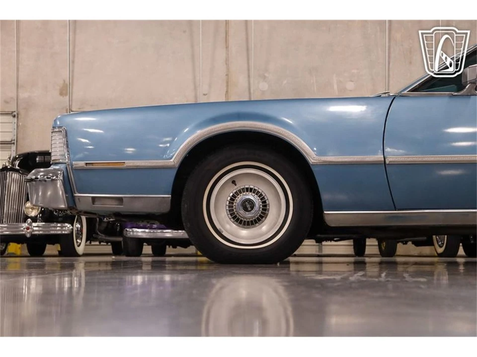 1976 Lincoln Continental 5th Gen - Image 19 of 31