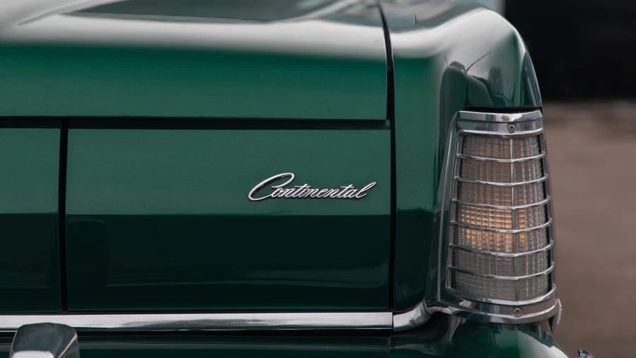 1976 Lincoln Continental 5th Gen - Image 11 of 12
