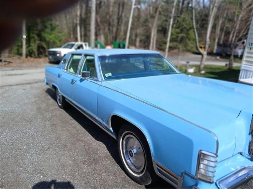 1976 Lincoln Continental 5th Gen - Image 2 of 8