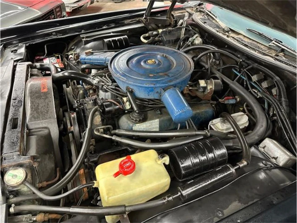 1976 Lincoln Continental 5th Gen - Image 15 of 29