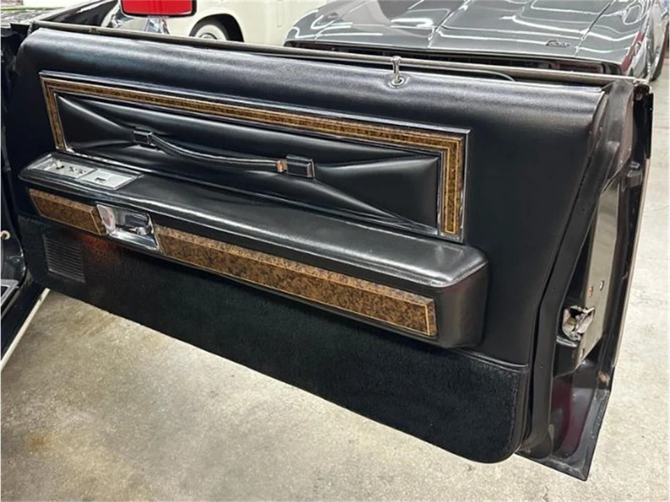 1976 Lincoln Continental 5th Gen - Image 23 of 29