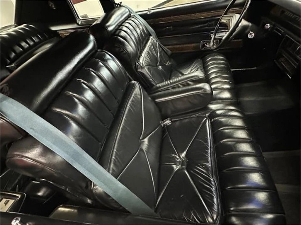 1976 Lincoln Continental 5th Gen - Image 24 of 29