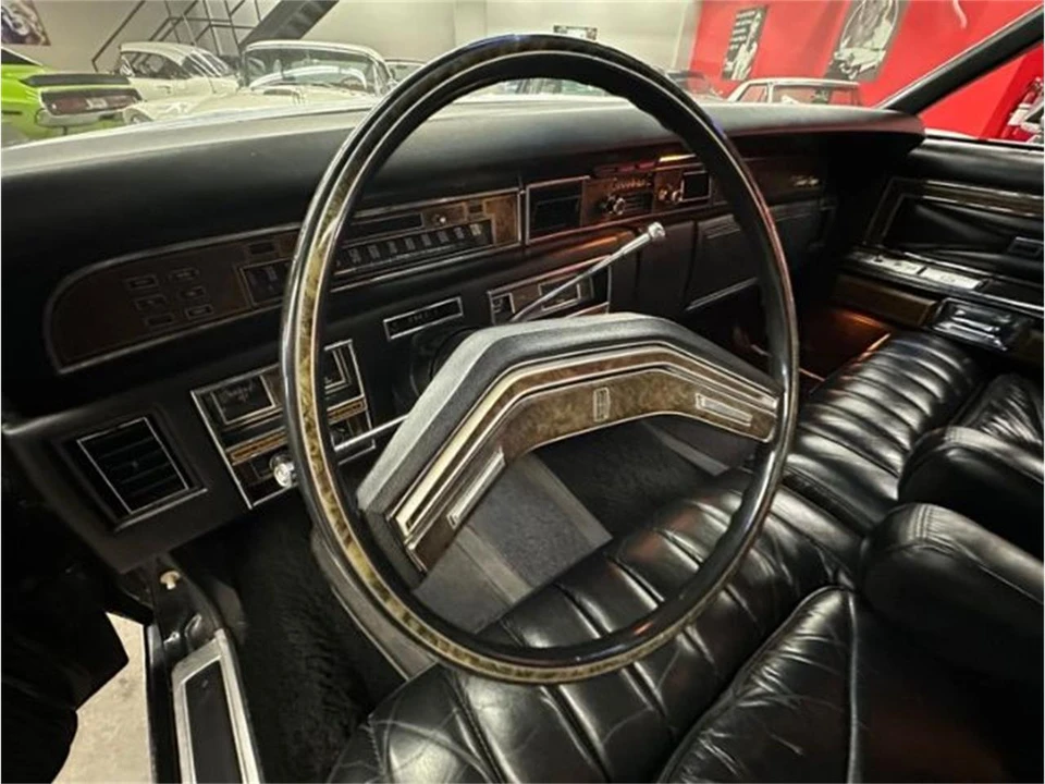 1976 Lincoln Continental 5th Gen - Image 26 of 29