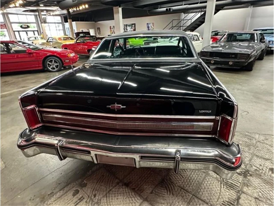 1976 Lincoln Continental 5th Gen - Image 27 of 29